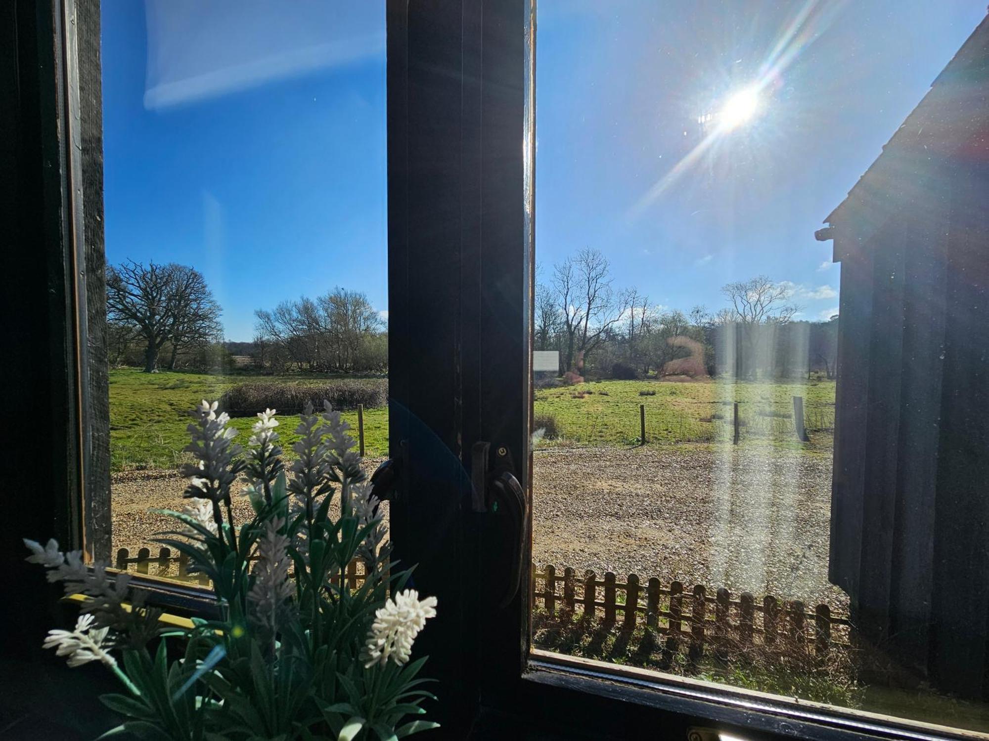 The Swan Inn Hilborough Exterior foto